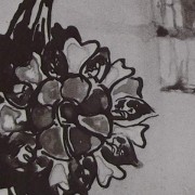 Ce détail d'un dessin de Victor Hugo représente une fleur, ressemblant à une cocarde, et qui projette son ombre.