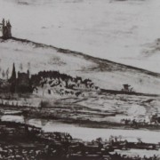Ce détail d'un dessin de Victor Hugo représente un château (de l'Arbrelles ?) perché sur une colline qui surplombe un village près duquel sinue une rivière.