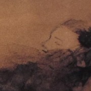 Ce détail d'un dessin de Victor Hugo représente le visage d'une très jeune femme (une enfant ?), aux yeux fermés, qui apparaît derrière, ou au-dessus d'un mur (à moins que ce soit des couvertures).